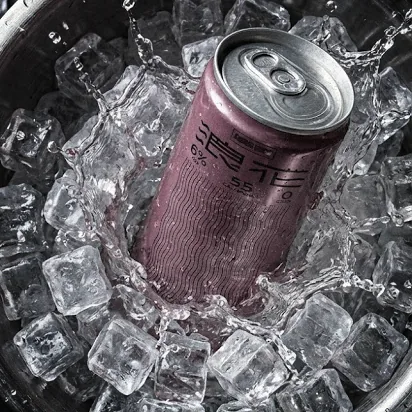 A Langhua can in a bucket of ice